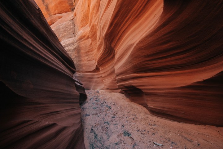 Sand Dune Canyon, Slot Canyon, Antelope Valley Slot Canyon Tours: Native American-Guided, Cultural, Northern Arizona, Adventure Hiking Tours, Page AZ, near Flagstaff.